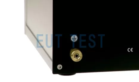 CDT 3200 后面板接地端口